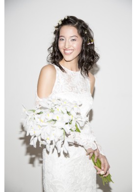 Organza-Spitzenkleid mit Cut-Outs Organza-Spitzenkleid mit Cut-Outs