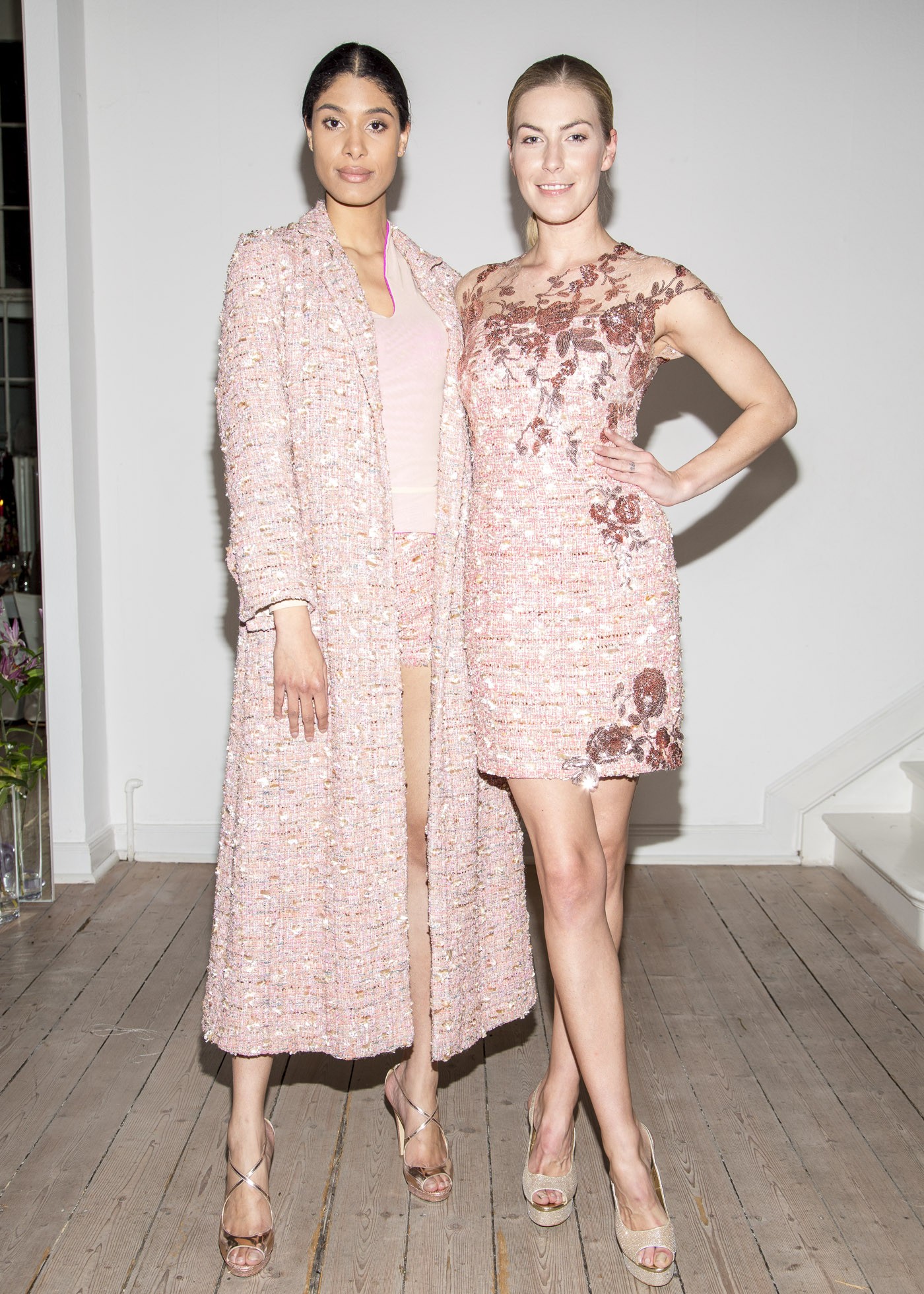 Tweed Kleid mit Tattoospitze, rosé