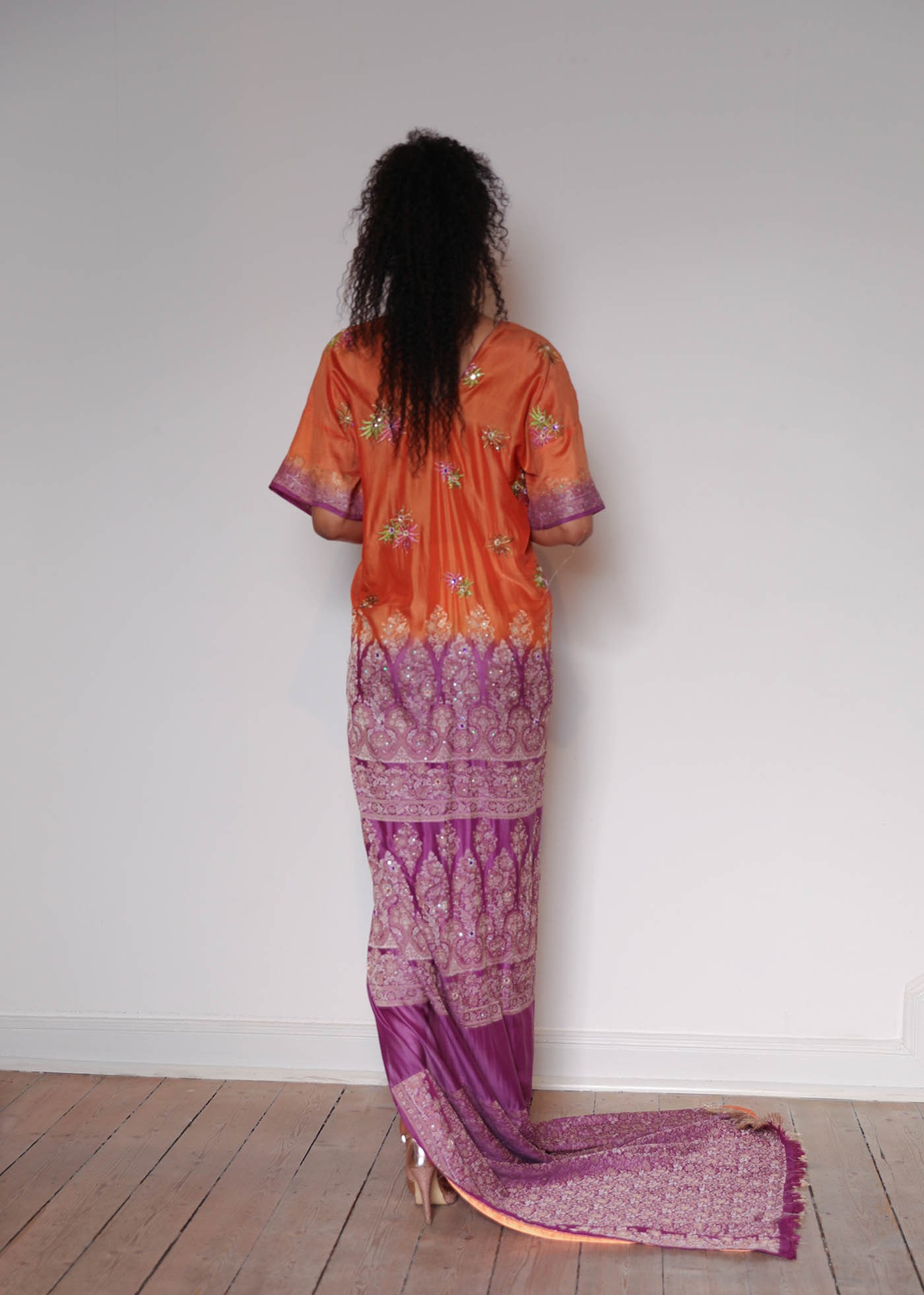 Handbestickter Seiden-Jacquard Sari