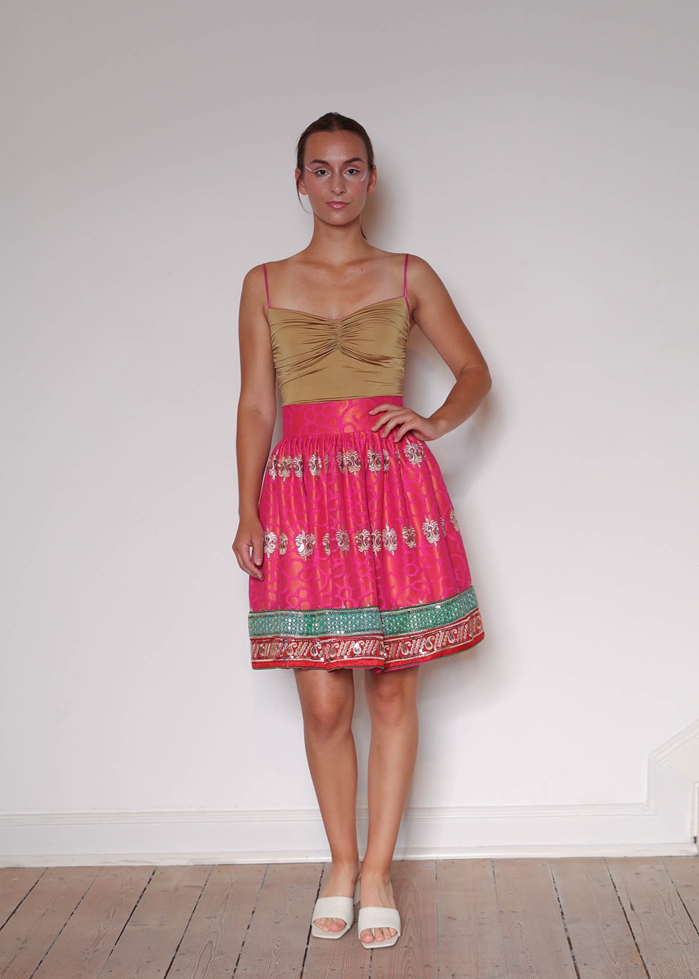 Top aus glänzendem Gold-Jersey